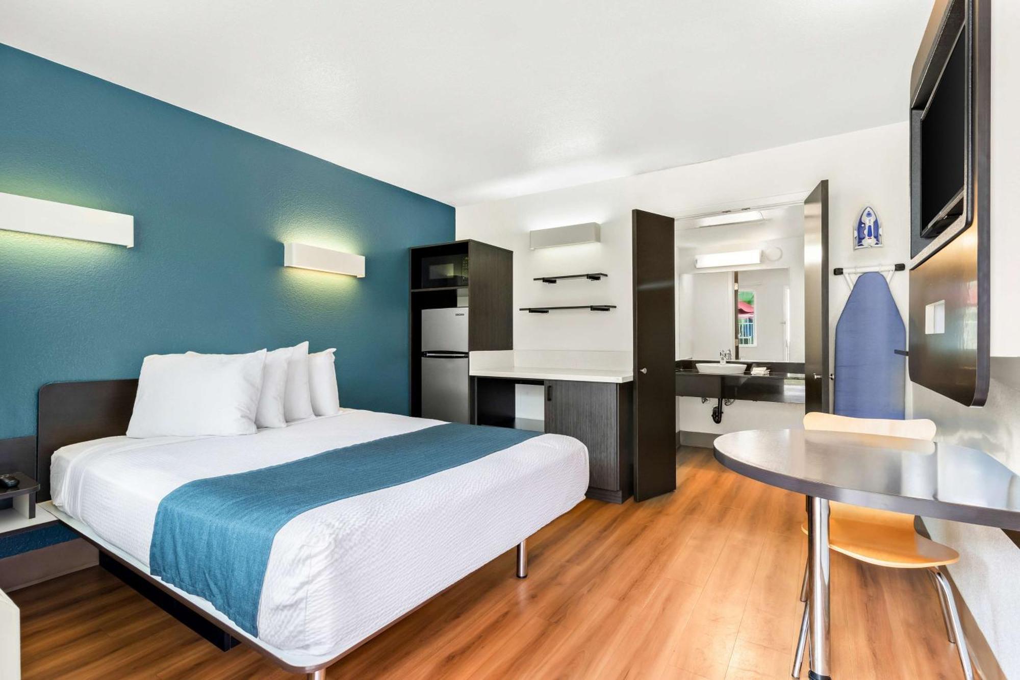 Studio 6 Suites Carpinteria, Ca Santa Barbara South Екстериор снимка